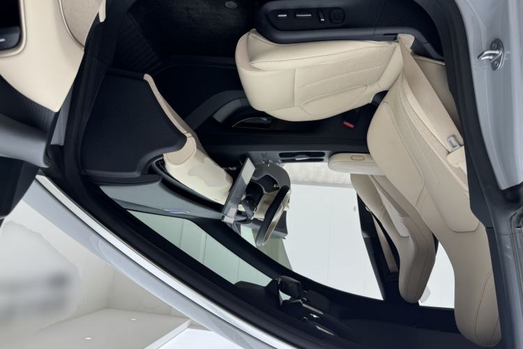 Used Nio ET5T 2024 75kWh Touring Right Front Seat