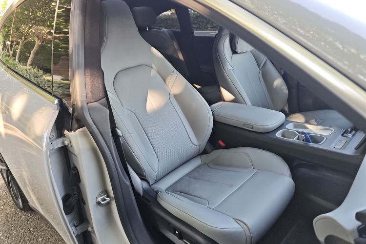 Used Nio ET5T 2024 75kWh Touring Right Front Seat