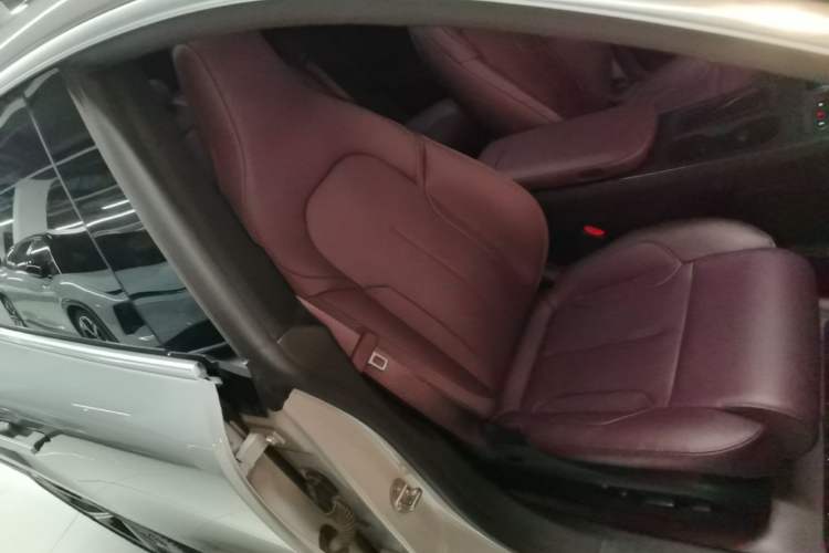 Used Nio ET5T 2024 75kWh Touring Right Front Seat