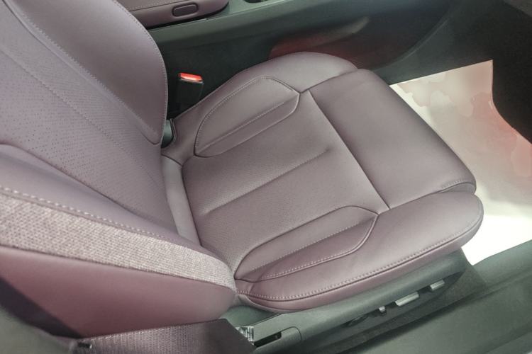 Used Nio ET5T 2024 75kWh Touring Right Front Seat