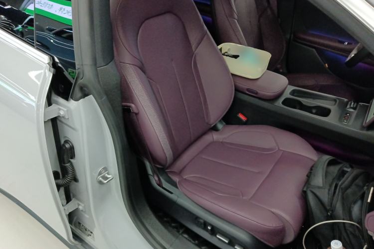 Used Nio ET5T 2024 75kWh Touring Right Front Seat