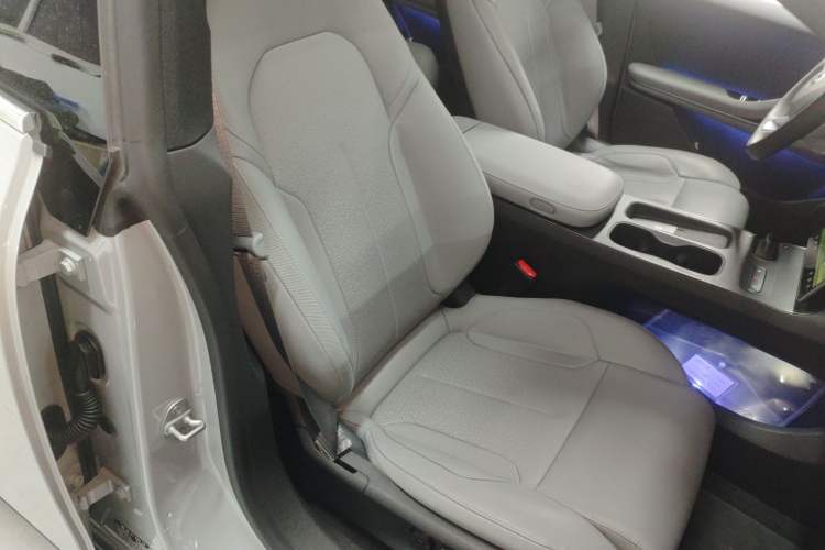 Used Nio ET5T 2024 75kWh Touring Right Front Seat