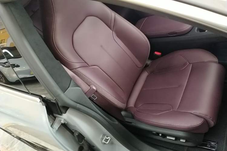 Used Nio ET5T 2024 75kWh Touring Right Front Seat