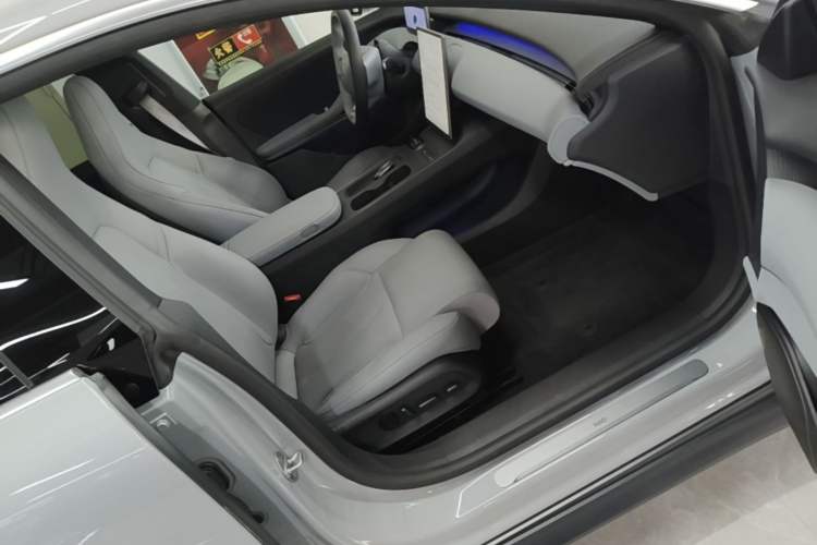 Used Nio ET5T 2024 75kWh Touring Right Front Seat