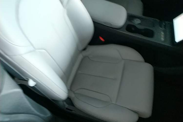 Used Nio ET5T 2024 75kWh Touring Right Front Seat