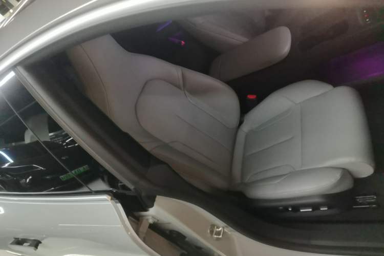 Used Nio ET5T 2024 75kWh Touring Right Front Seat