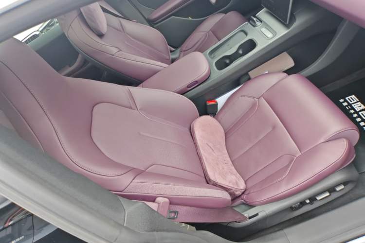 Used Nio ET5T 2024 75kWh Touring Right Front Seat
