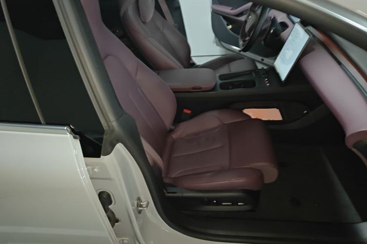 Used Nio ET5T 2024 75kWh Touring Right Front Seat