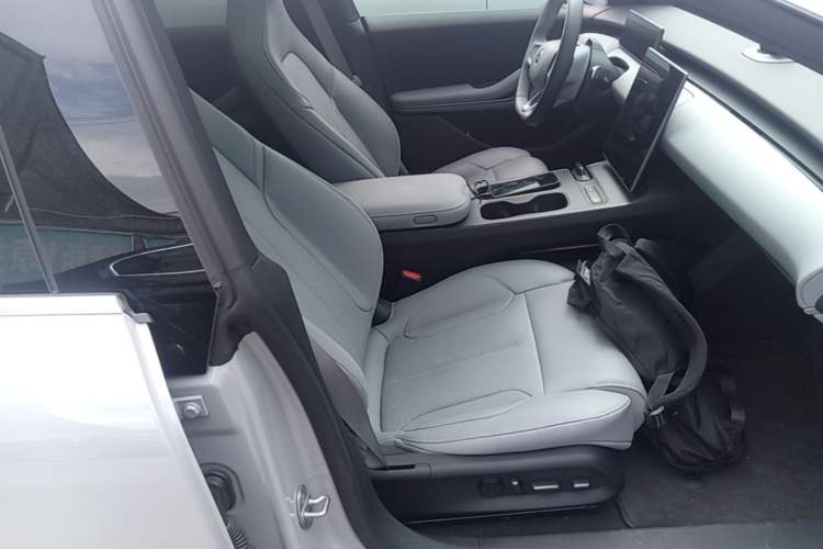 Used Nio ET5T 2024 75kWh Touring Right Front Seat