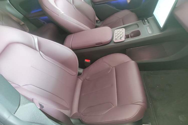 Used Nio ET5T 2024 75kWh Touring Right Front Seat