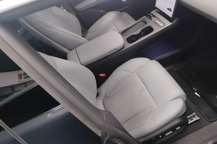 Used Nio ET5T 2024 75kWh Touring Right Front Seat