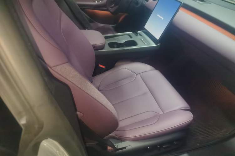 Used Nio ET5T 2024 75kWh Touring Right Front Seat