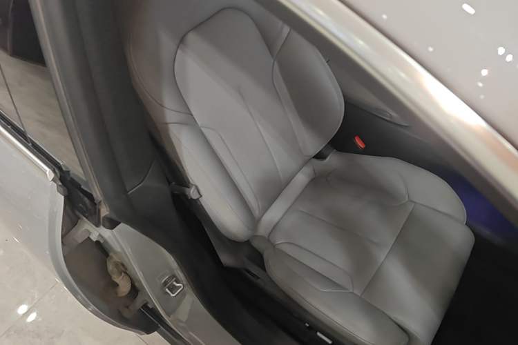 Used Nio ET5T 2024 75kWh Touring Right Front Seat
