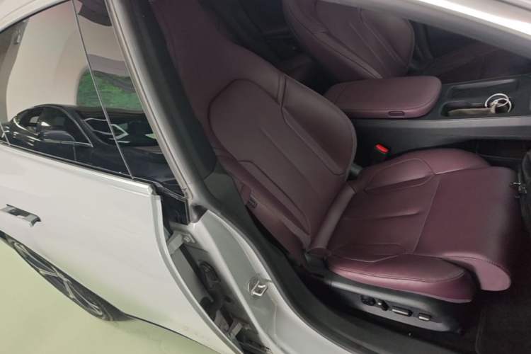 Used Nio ET5T 2024 75kWh Touring Right Front Seat