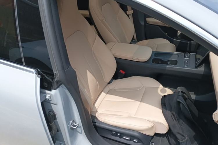 Used Nio ET5T 2024 75kWh Touring Right Front Seat