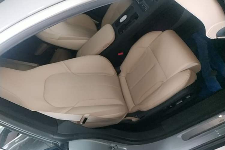Used Nio ET5T 2024 75kWh Touring Right Front Seat