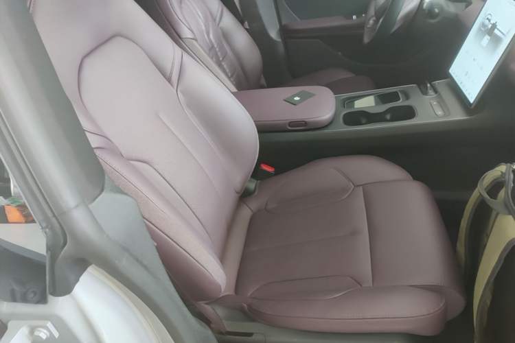 Used Nio ET5T 2024 75kWh Touring Right Front Seat