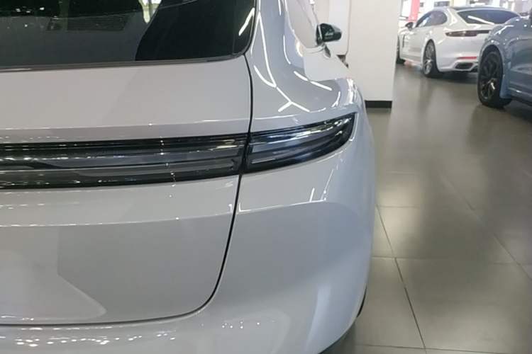 Used Nio ET5T 2024 75kWh Touring Right Rear Taillight