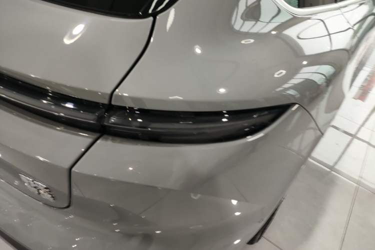 Used Nio ET5T 2024 75kWh Touring Right Rear Taillight