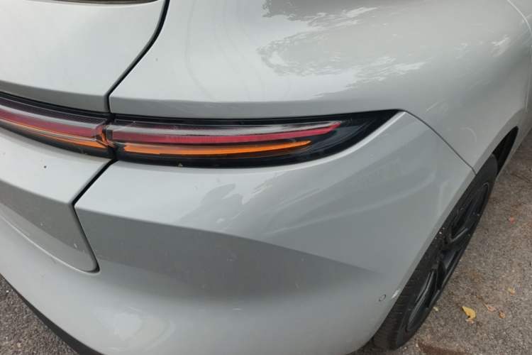 Used Nio ET5T 2024 75kWh Touring Right Rear Taillight