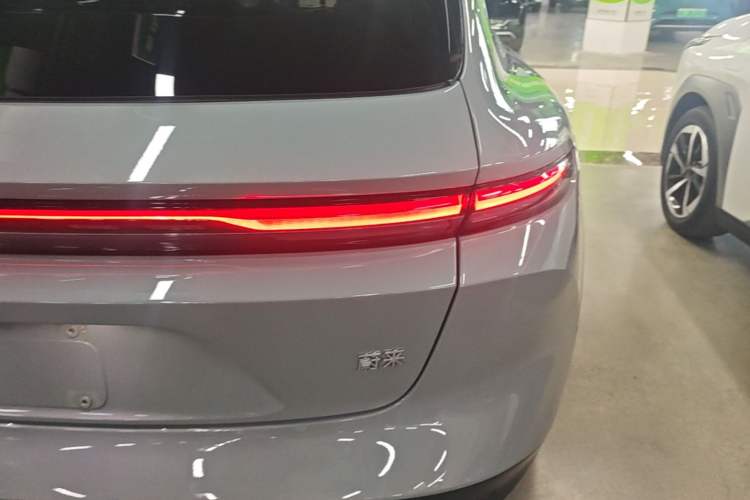 Used Nio ET5T 2024 75kWh Touring Right Rear Taillight