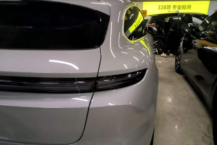 Used Nio ET5T 2024 75kWh Touring Right Rear Taillight