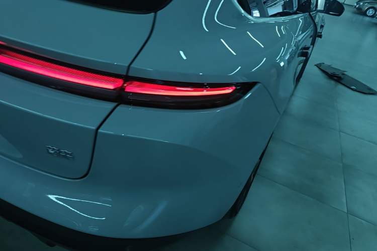 Used Nio ET5T 2024 75kWh Touring Right Rear Taillight