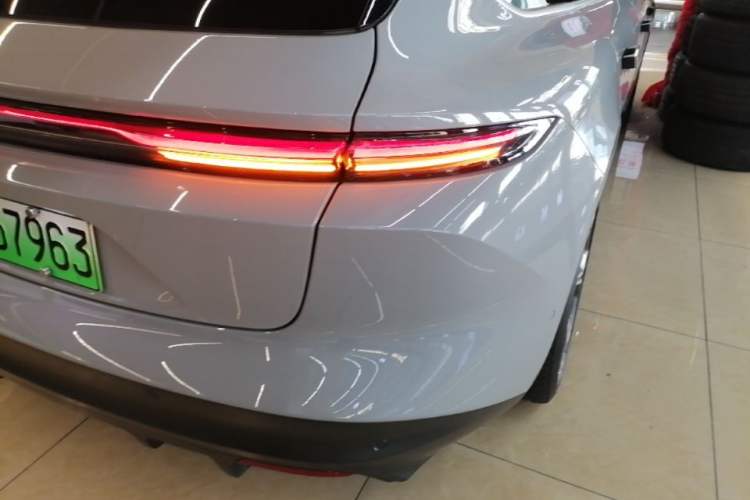 Used Nio ET5T 2024 75kWh Touring Right Rear Taillight