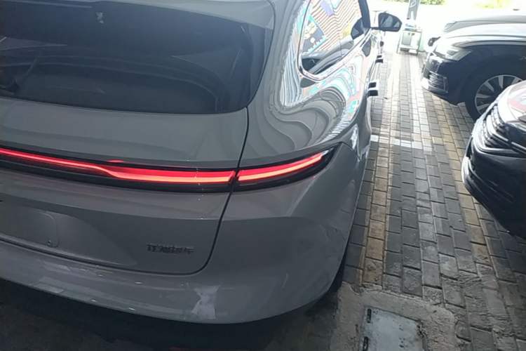 Used Nio ET5T 2024 75kWh Touring Right Rear Taillight