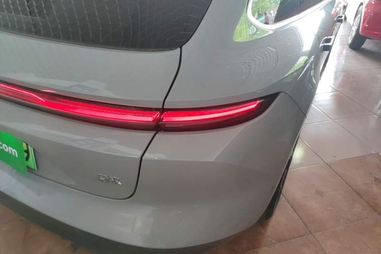 Used Nio ET5T 2024 75kWh Touring Right Rear Taillight