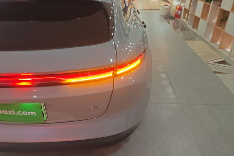 Used Nio ET5T 2024 75kWh Touring Right Rear Taillight