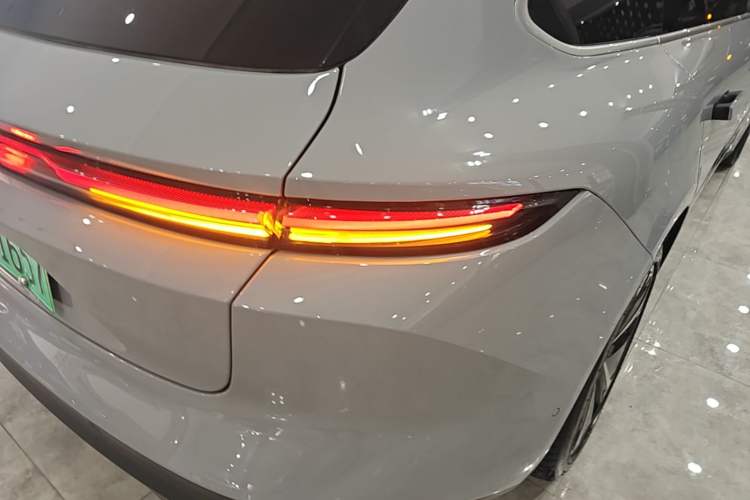 Used Nio ET5T 2024 75kWh Touring Right Rear Taillight