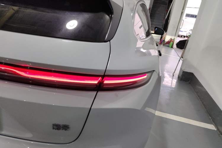 Used Nio ET5T 2024 75kWh Touring Right Rear Taillight