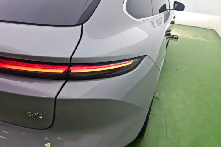 Used Nio ET5T 2024 75kWh Touring Right Rear Taillight