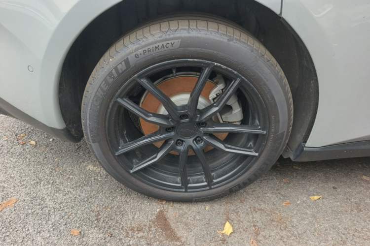 Used Nio ET5T 2024 75kWh Touring Right Rear Wheel Hub