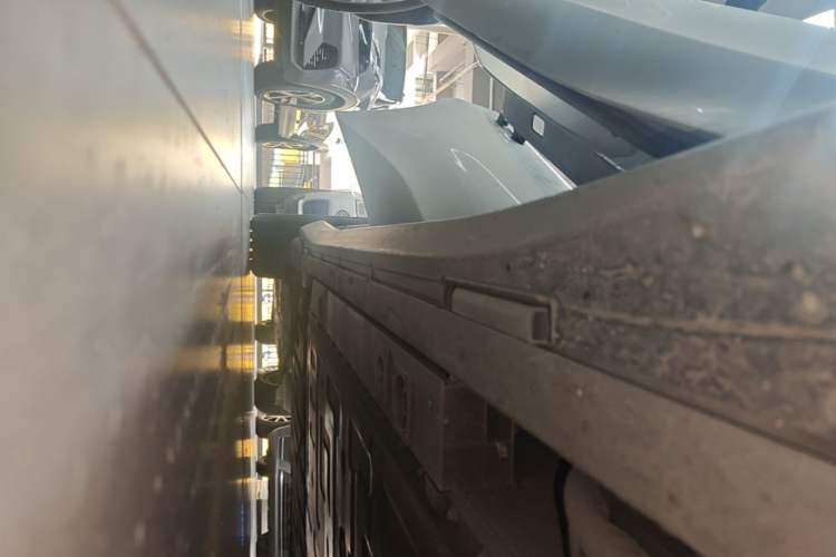 Used Nio ET5T 2024 75kWh Touring Right Side Sill