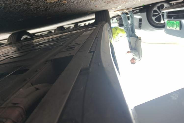 Used Nio ET5T 2024 75kWh Touring Right Side Sill