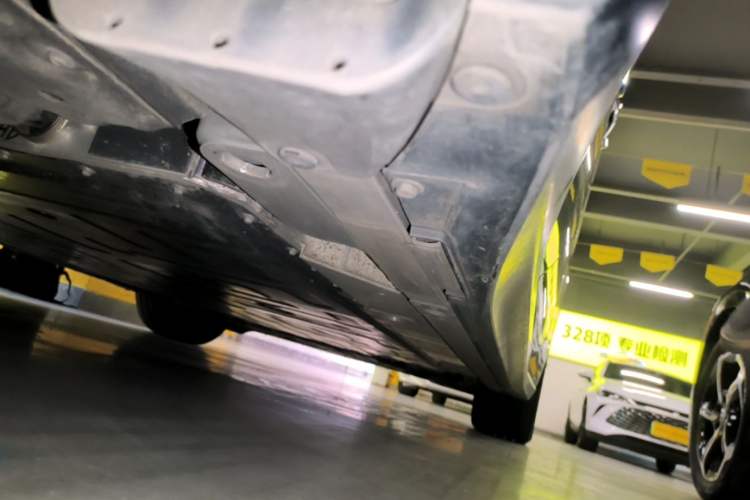 Used Nio ET5T 2024 75kWh Touring Right Side Sill