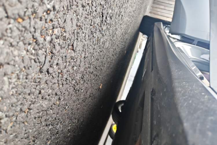 Used Nio ET5T 2024 75kWh Touring Right Side Sill