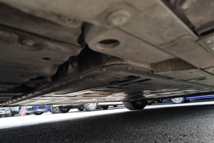 Used Nio ET5T 2024 75kWh Touring Right Side Sill