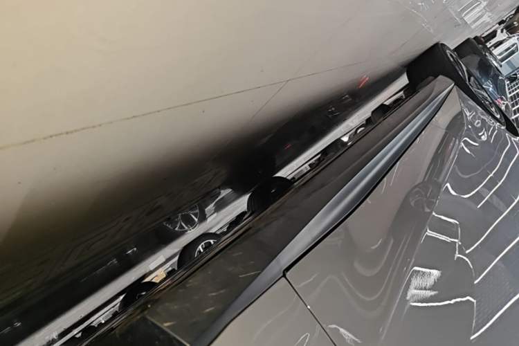 Used Nio ET5T 2024 75kWh Touring Right Side Sill