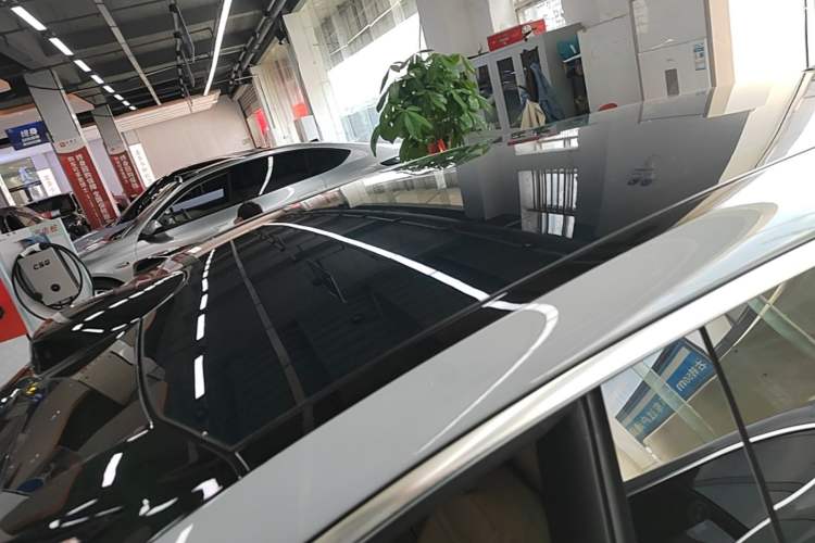 Used Nio ET5T 2024 75kWh Touring Roof