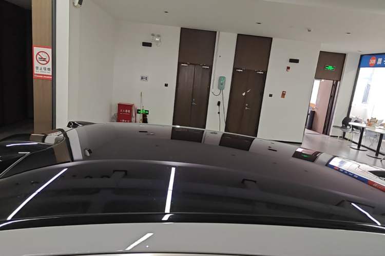 Used Nio ET5T 2024 75kWh Touring Roof