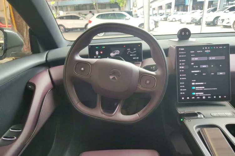 Used Nio ET5T 2024 75kWh Touring Steering Wheel