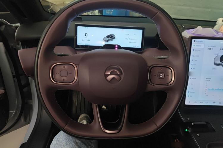 Used Nio ET5T 2024 75kWh Touring Steering Wheel