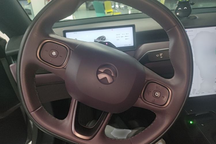 Used Nio ET5T 2024 75kWh Touring Steering Wheel