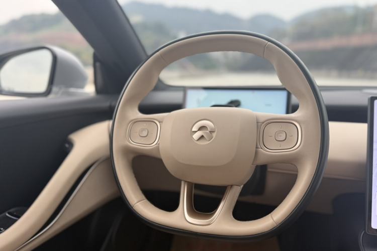 Used Nio ET5T 2024 75kWh Touring Steering Wheel