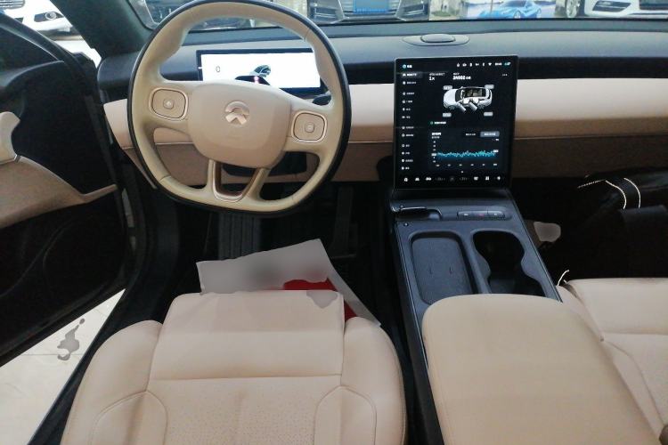 Used Nio ET5T 2024 75kWh Touring Steering Wheel