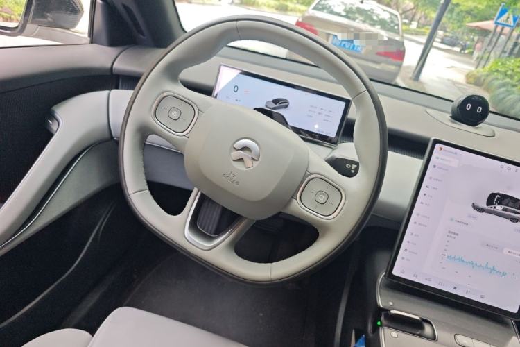 Used Nio ET5T 2024 75kWh Touring Steering Wheel