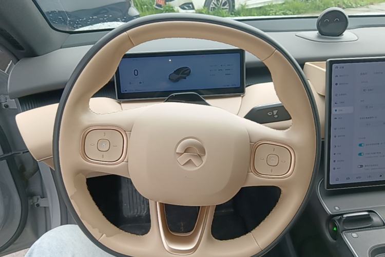 Used Nio ET5T 2024 75kWh Touring Steering Wheel